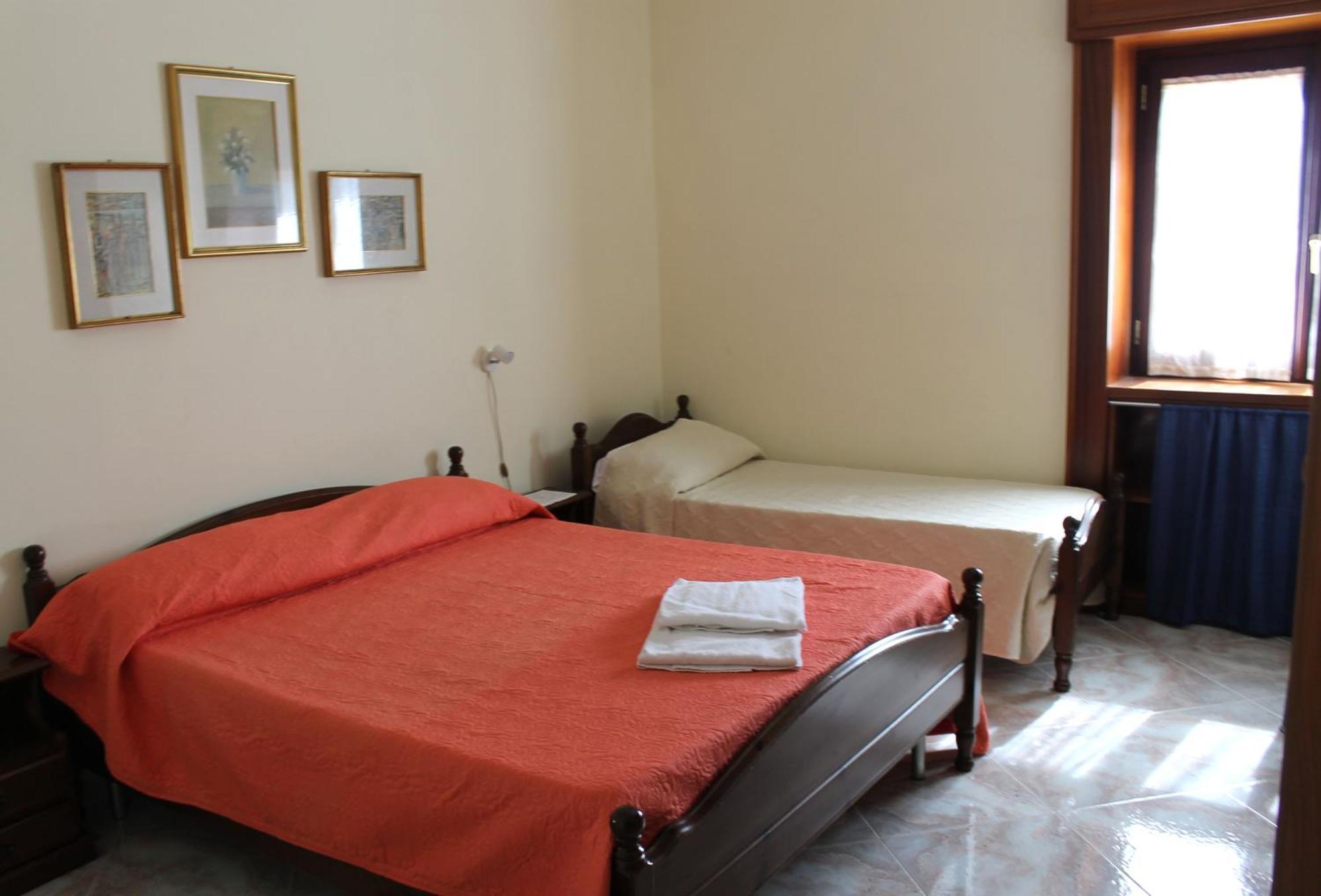 Casa Annuccia Villa อาเจโรลา ภายนอก รูปภาพ