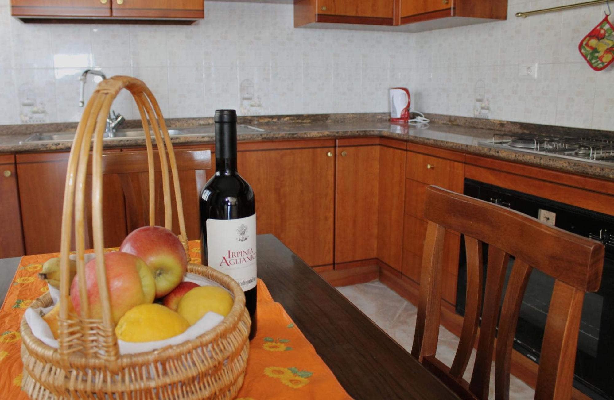 Casa Annuccia Villa อาเจโรลา ภายนอก รูปภาพ