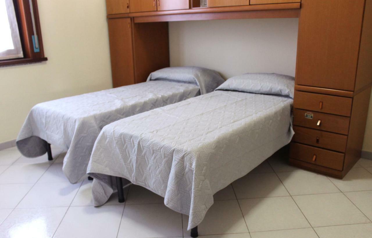 Casa Annuccia Villa อาเจโรลา ภายนอก รูปภาพ