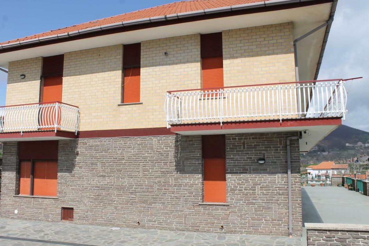 Casa Annuccia Villa อาเจโรลา ภายนอก รูปภาพ